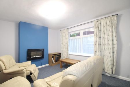 2 bedroom terraced house to rent - Photo 2