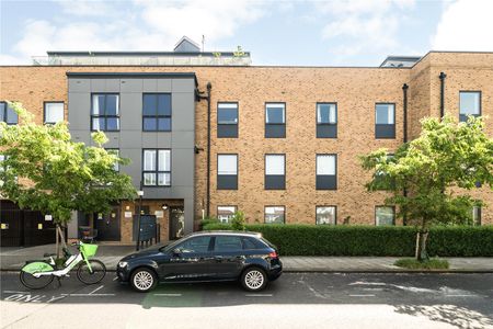 Laye House, Streatham Hill, SW2, London - Photo 2
