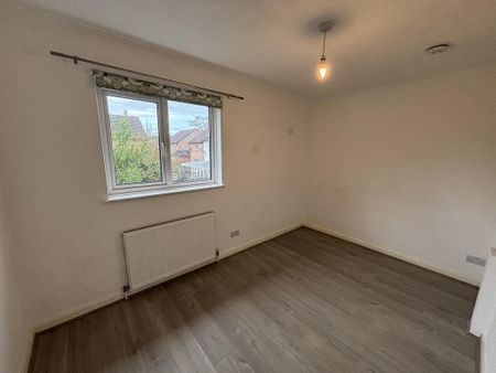 2 bedroom terraced house to rent - Photo 3
