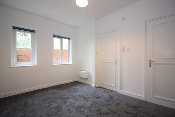 1 bedroom ground floor flat to rent - Photo 1