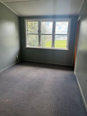 Charming 3BR Townhouse in Avalon! - Photo 4