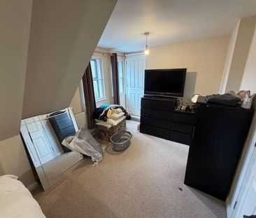 Newton Court, Earls Way, Halesowen, West Midlands, B63 - Photo 4