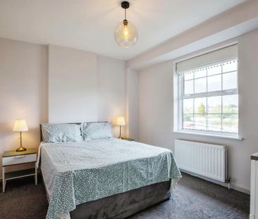 3 bedroom terraced house to rent - Photo 5