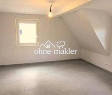 !!! Sofort beziehbar !!! Helle 3,5-Zi.-DG-Wohnung mit Balkon & EBK ... - Photo 5