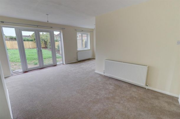 Siskin Hill, Oadby - Photo 1