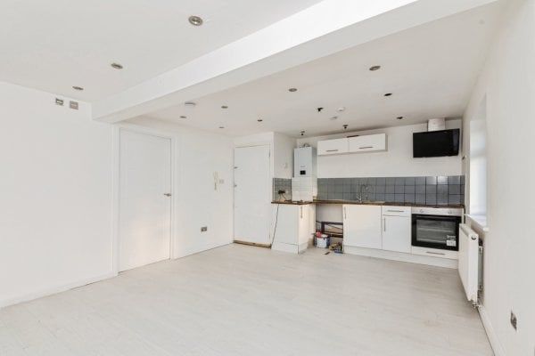 Rosemary Road, Property for rent - Photo 1
