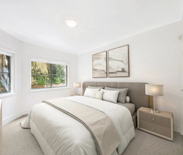 Contemporary Chic With Parkside Poise - Photo 2