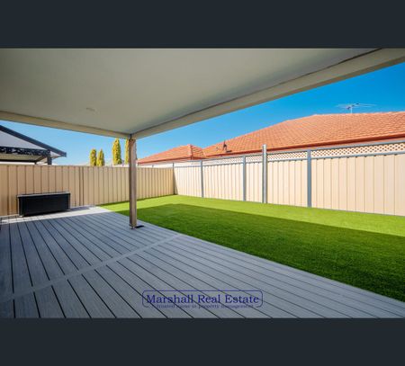 25 Hirundo Bend, Tapping, WA 6065 - Photo 3