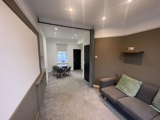 122 Bloomfield Avenue, - Photo 1