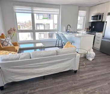 Toronto Furnished Townhouse for Rent - Spacious 2 Bed, 2.5 Bath Cor... - Photo 2