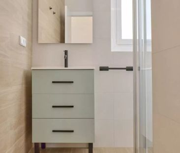 Room in a shared 11-bedroom apartment for rent in La Xerea - Foto 6