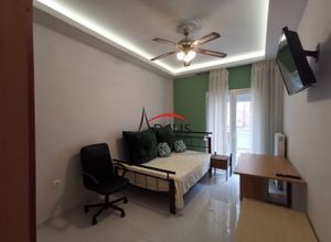 Studio/Γκαρσονιέρα για ενοικίαση - Φάληρο - Ιπποκράτειο, - Φωτογραφία 1