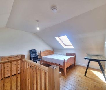 4 bedroom terraced house to rent - Photo 1