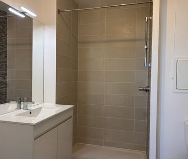 Location Appartement 1 pièce 27m² ST MAUR DES FOSSES 94210 - Photo 5