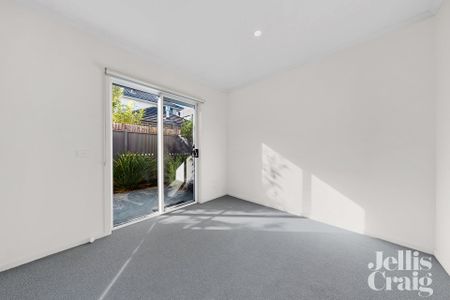 5B Maireana Street, Maribyrnong - Photo 3