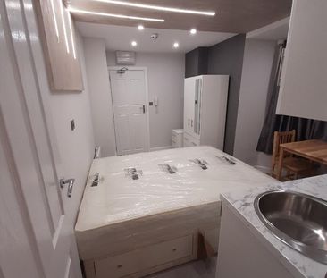 Studio Flat, Paddington, W2 - Photo 5