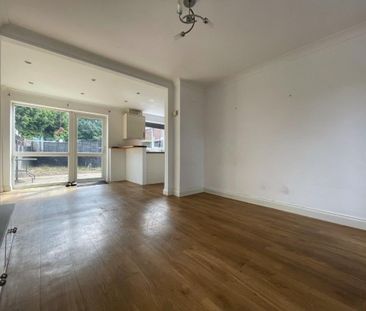 Belsize Road, Hemel Hempstead - Photo 2