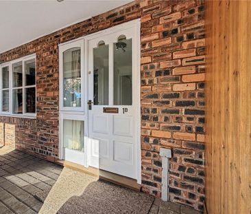 2 bedroom end of terrace house to rent - Photo 4