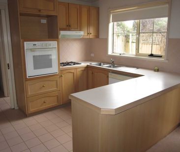 2/36 Oberon Drive, Belmont - Photo 1