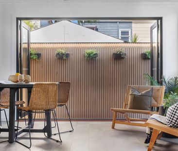 Contemporary Terrace Design in the Heart of "Carrodise" - Photo 5