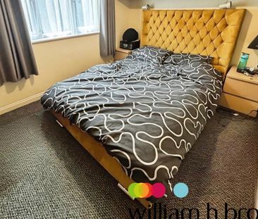 Moreland Court - Photo 2