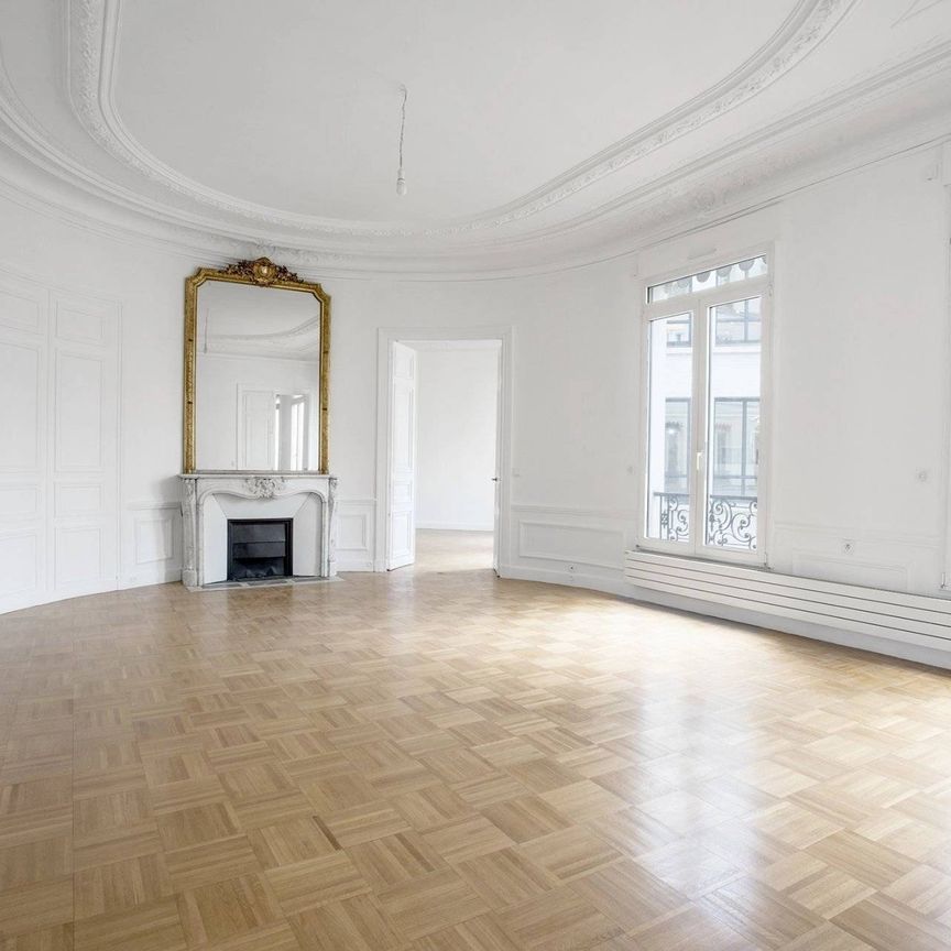 Rental Apartment Paris 8th Faubourg-du-Roule - Photo 1