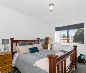 A Sleek Double Storey Townhouse - Photo 4