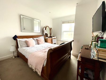 3 Bed Flat, Clapham, SW11 - Photo 4