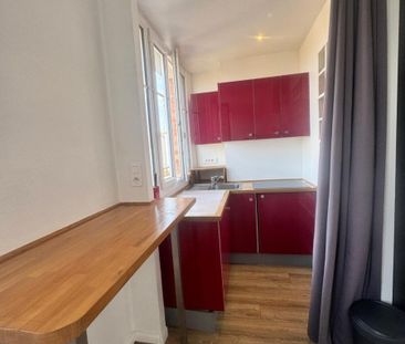 Location Appartement 1 pièce 20m² ST MAUR DES FOSSES 94100 - Photo 2