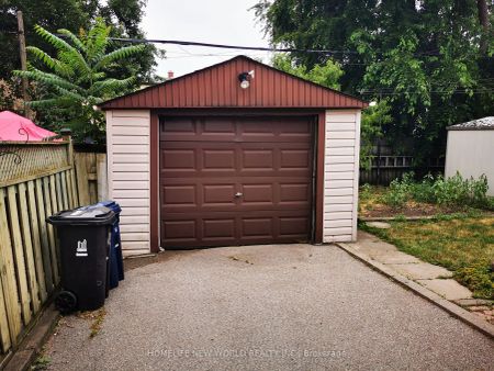 Detached Home For Lease | E8464870 - Photo 4