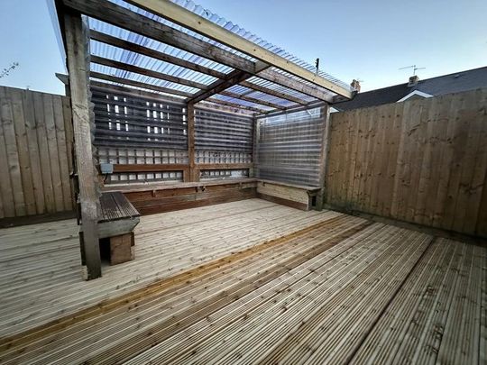 1 bedroom in a house share to rent - Photo 1
