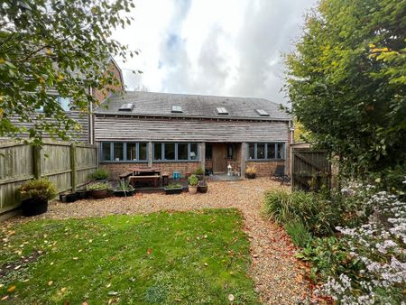 4 bedroom house to rent - Photo 3