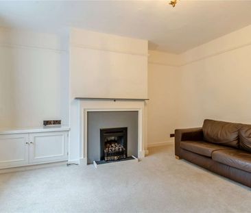 A stylish two bedroom period house, ideally located between Wilmslo... - Photo 4