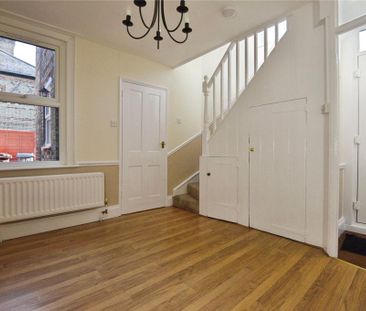 2 bedroom end of terrace house to rent - Photo 4