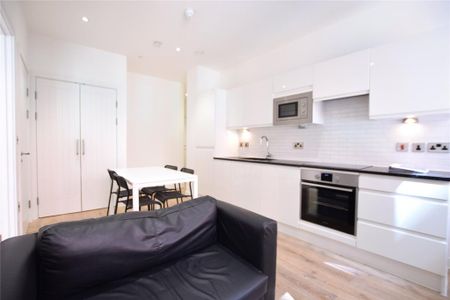 1 bedroom flat to rent - Photo 2