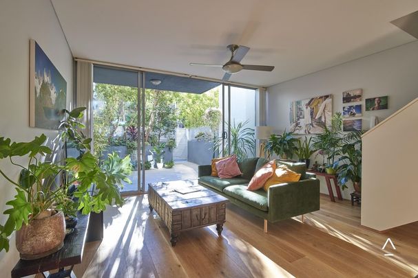 Modern and Stylish 2-Bedroom Rental Unit - Your Perfect Retreat Awaits - Photo 1