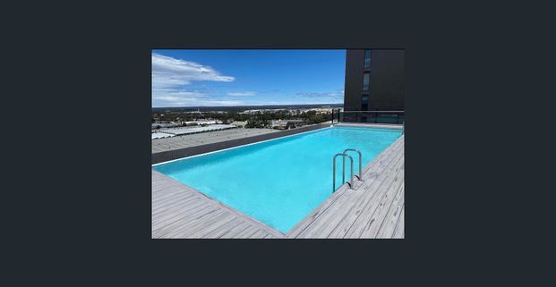 Conveniently located !! - Photo 1