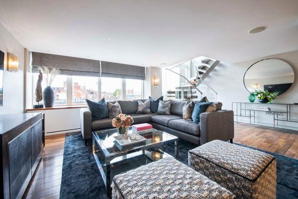 Luxury 3 bedroom penthouse apartment with terraces to rent in Kensington, London W8 - Photo 1
