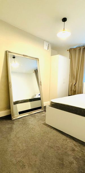 RM2 Cable Street | Shadwell | London | E1 0BL - Photo 1