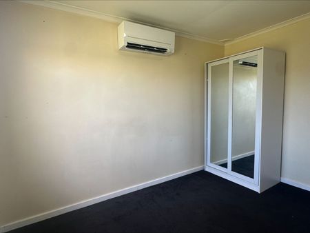 7 Holmes Street, Kalgoorlie - Photo 2