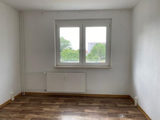 Wohnen im 1. OG mit großem Balkon - Photo 1