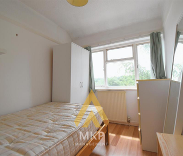 6 bedroom terraced house to rent - Photo 1