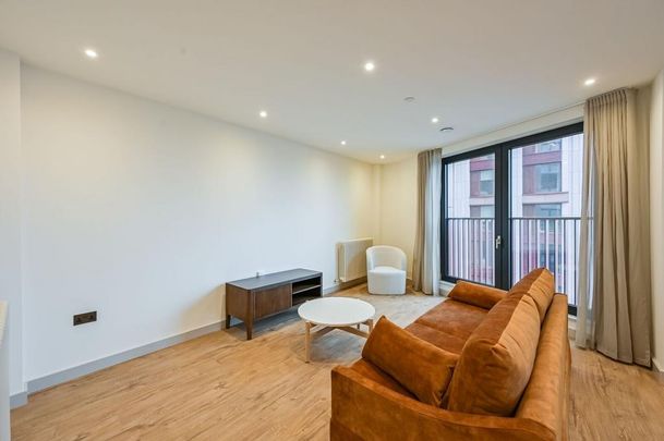 2 bedroom flat to rent - Photo 1