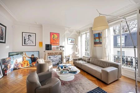 Location - Appartement - 2 chambres - Rue de l'Université Paris 7 - Photo 4