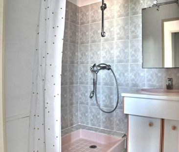 Location Appartement 2 pièces 37m² ROYAN 17200 - Photo 5