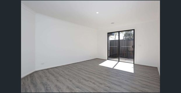 Modern comfort in a convenient location - Photo 1