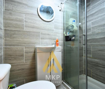 5 bedroom terraced house to rent - Photo 4