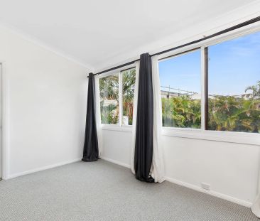 49 Griffin Road, North Curl Curl. - Photo 1