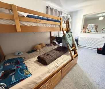 3 bedroom apartment to rent - Photo 2