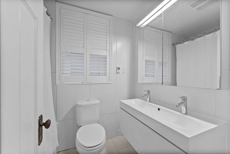 For Lease - 145 Glengrove Avenue, Toronto, Ontario - Photo 3
